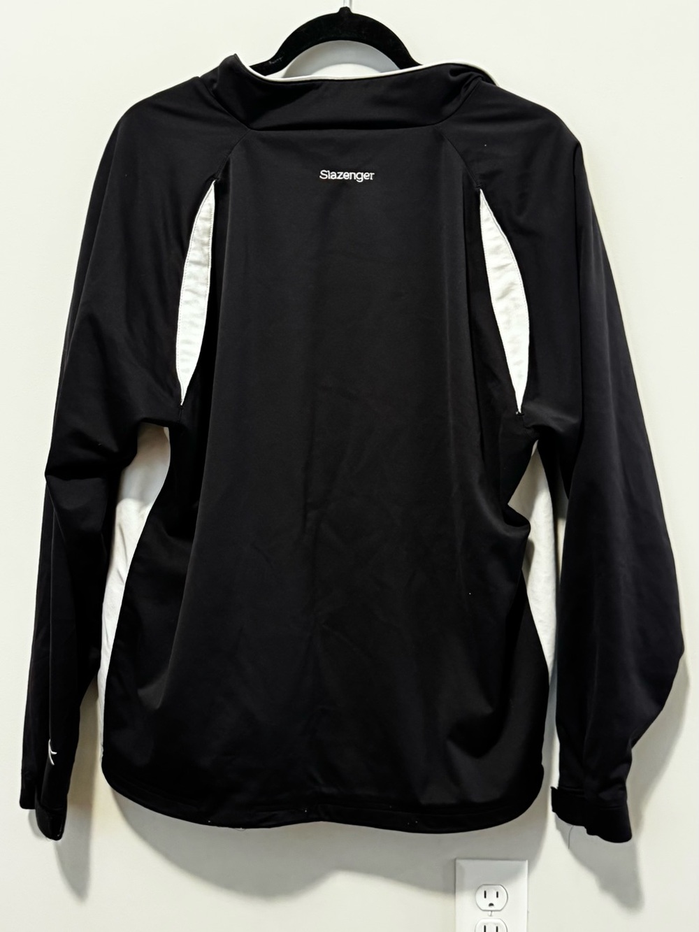 Slazenger Black & White Quarter-Zip Performance Pullover Jacket Sz M
